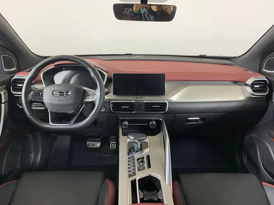 Geely Coolray, 2022 г.